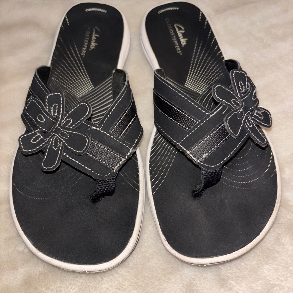 Clarks Women's Cloudstepper Black Floral Sandals 9